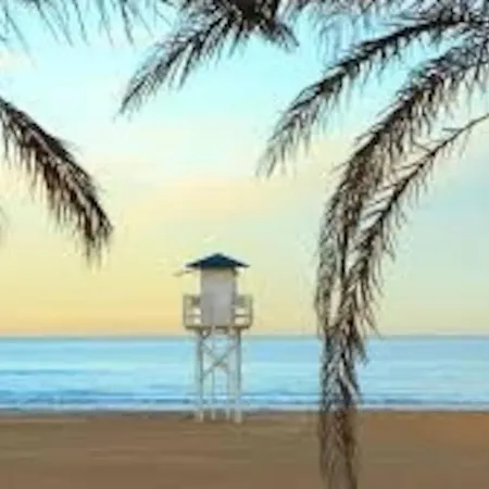 Con Terraza A Pocos Metros Del Mar Appartement Playa de Gandia